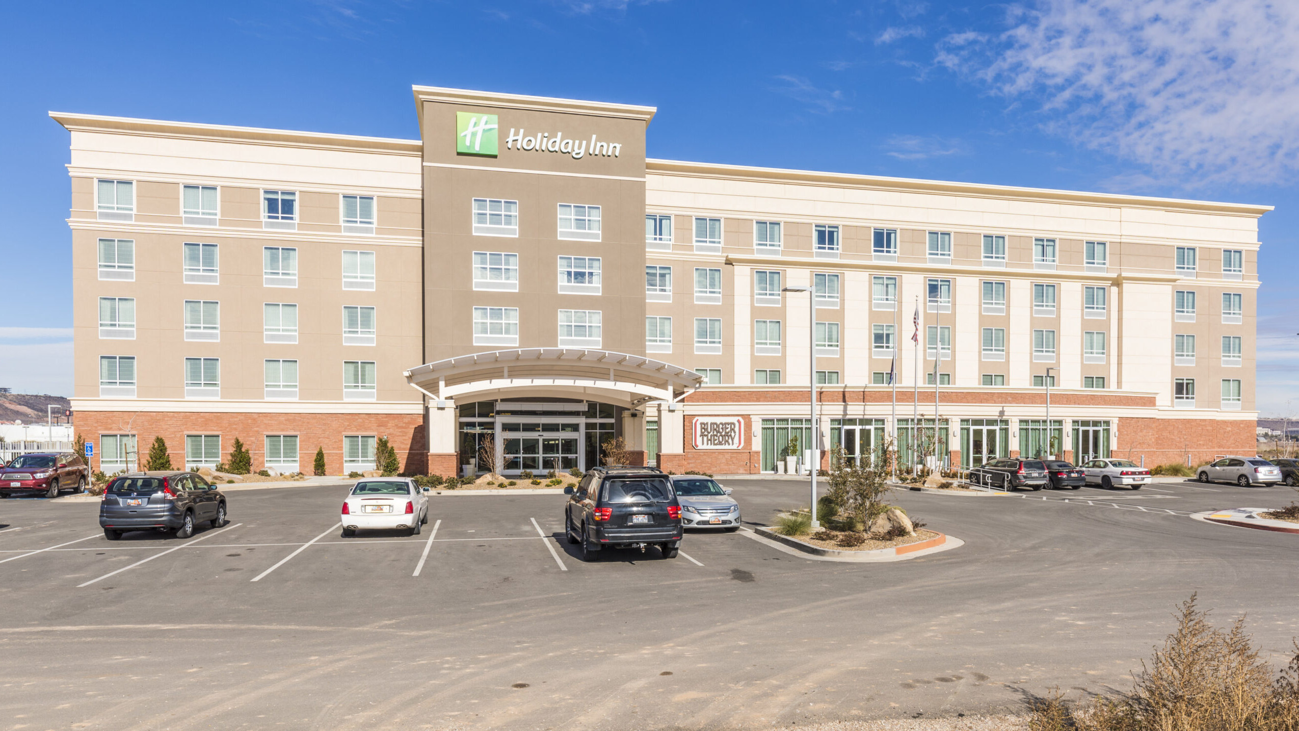 Holiday inn hotel located in Saint George