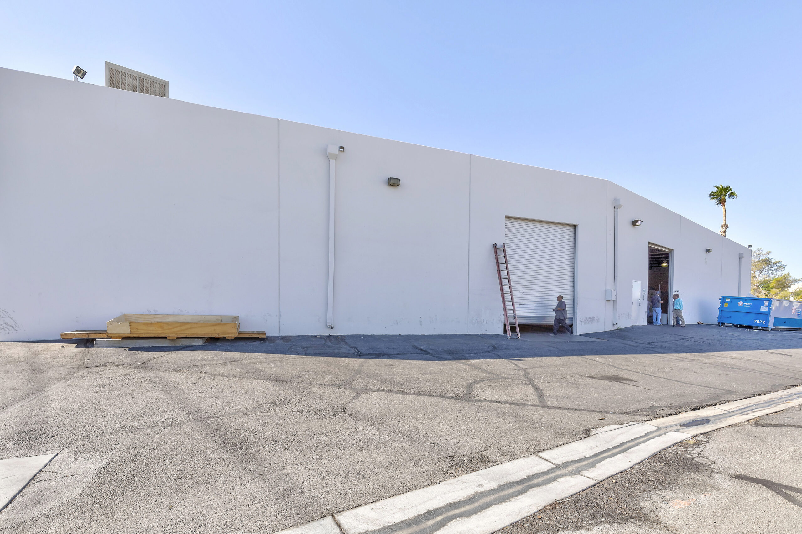 New Warehouse in Las Vegas for Glenn Rieder