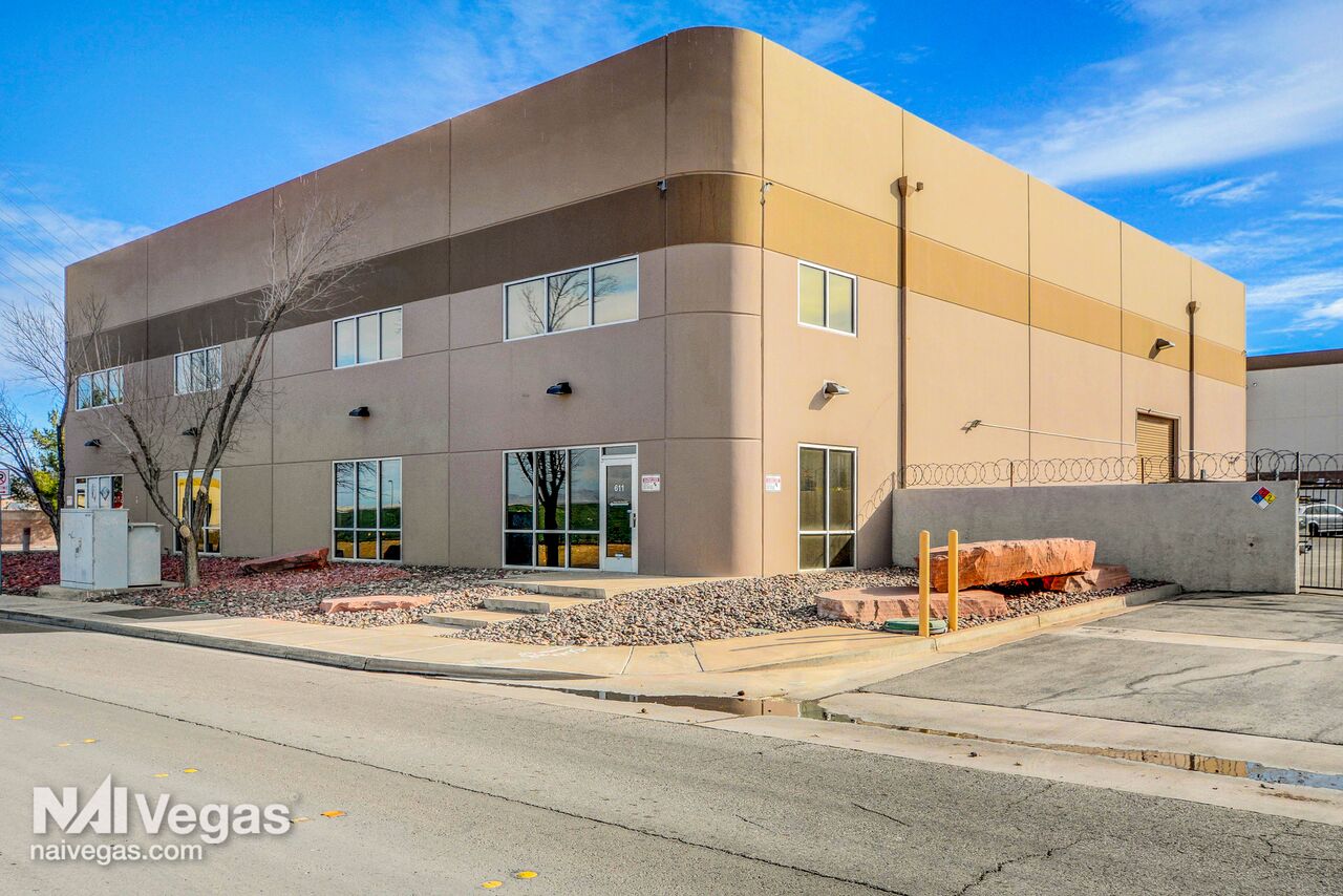 Industrial building located in Henderson Nevada sold with NAI Vegas