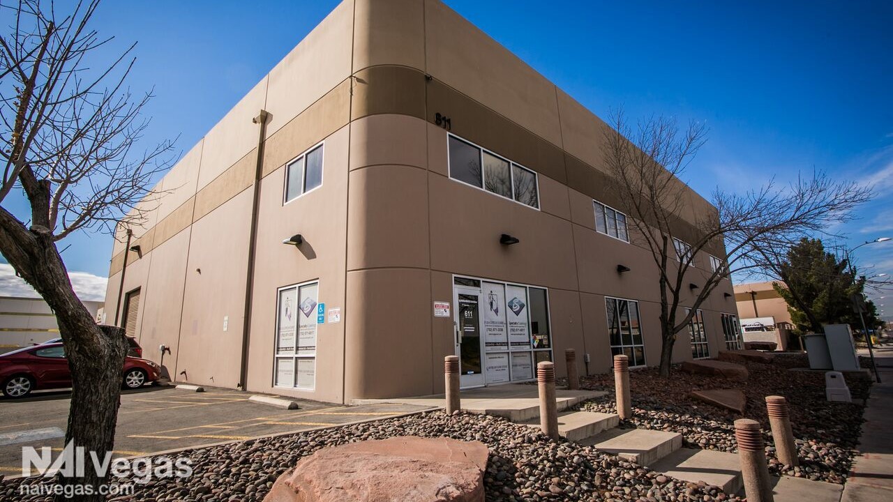 Square commercial real estate building in Henderson, Nevada
